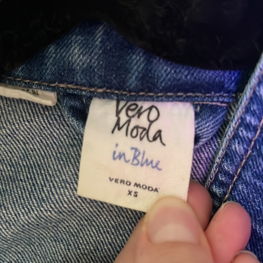 Jean jacket - Picture 2 of 2